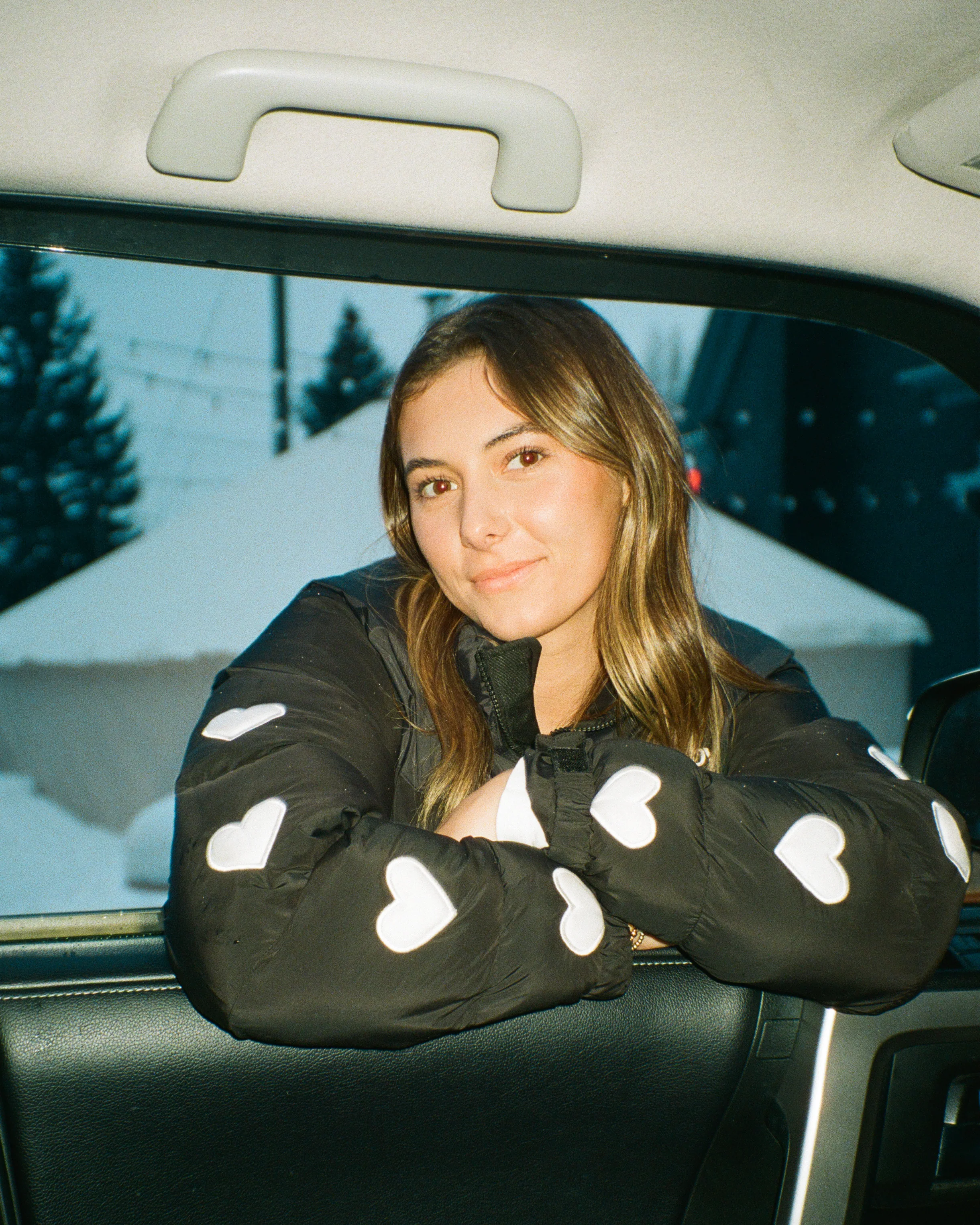 "Heart on My Sleeve" Puffer Jacket in Black - Image 18